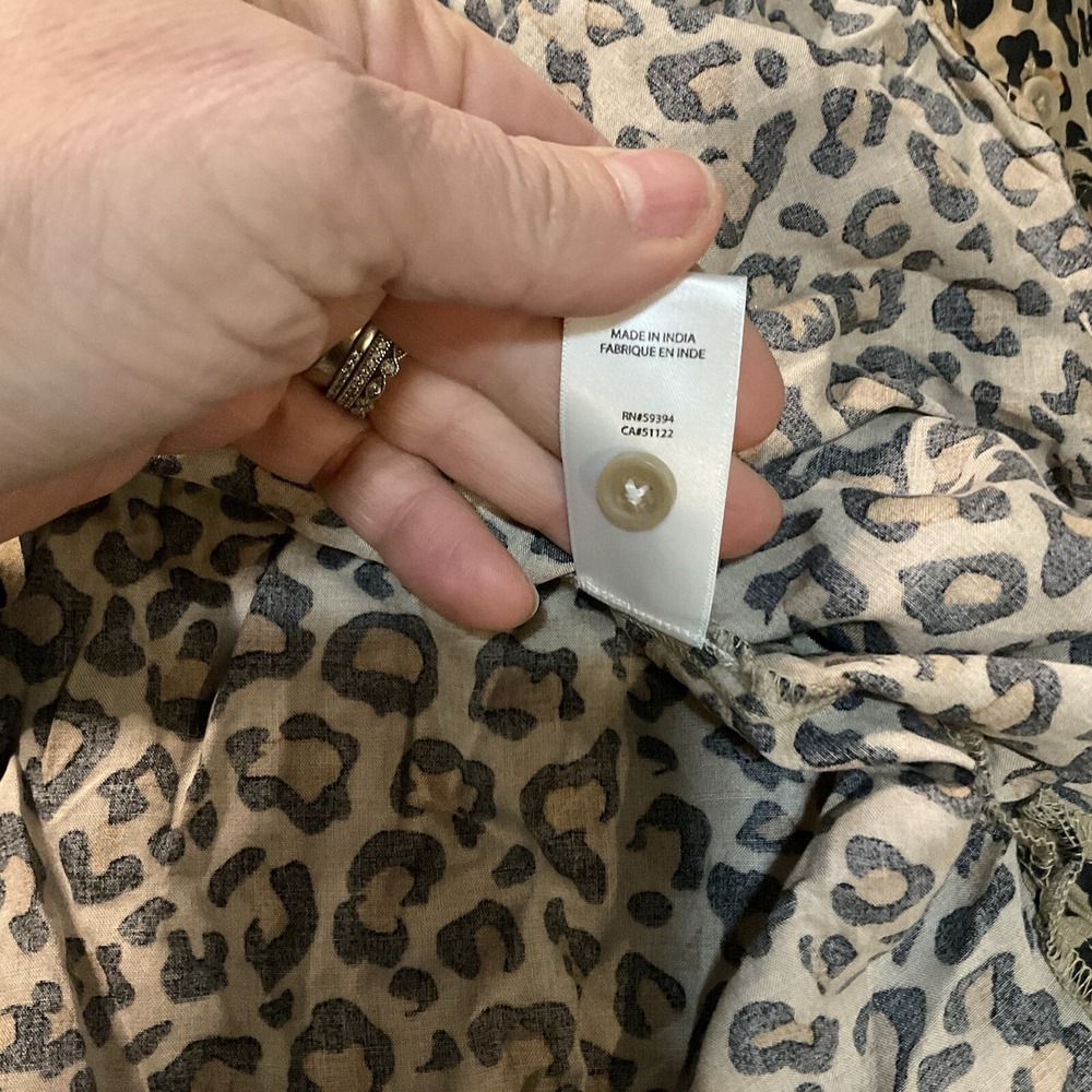 Beach Lunch Lounge Leopard/Cheetah Print Button Front Top Size X-Large Blouse - Picture 7 of 11